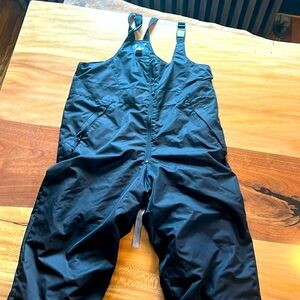 M snow overalls